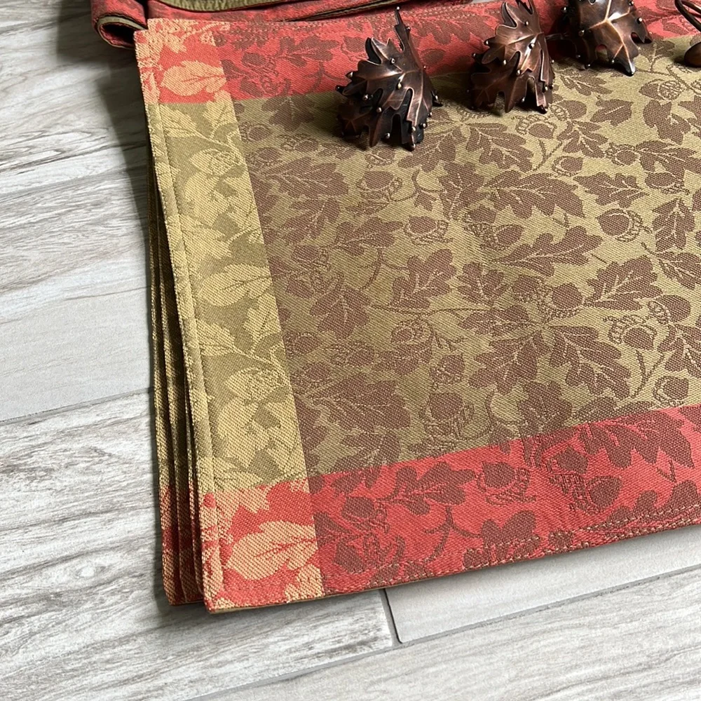 • Rose Tree Table Linens Bundle 🍁 🍂 • - Picture 5 of 9